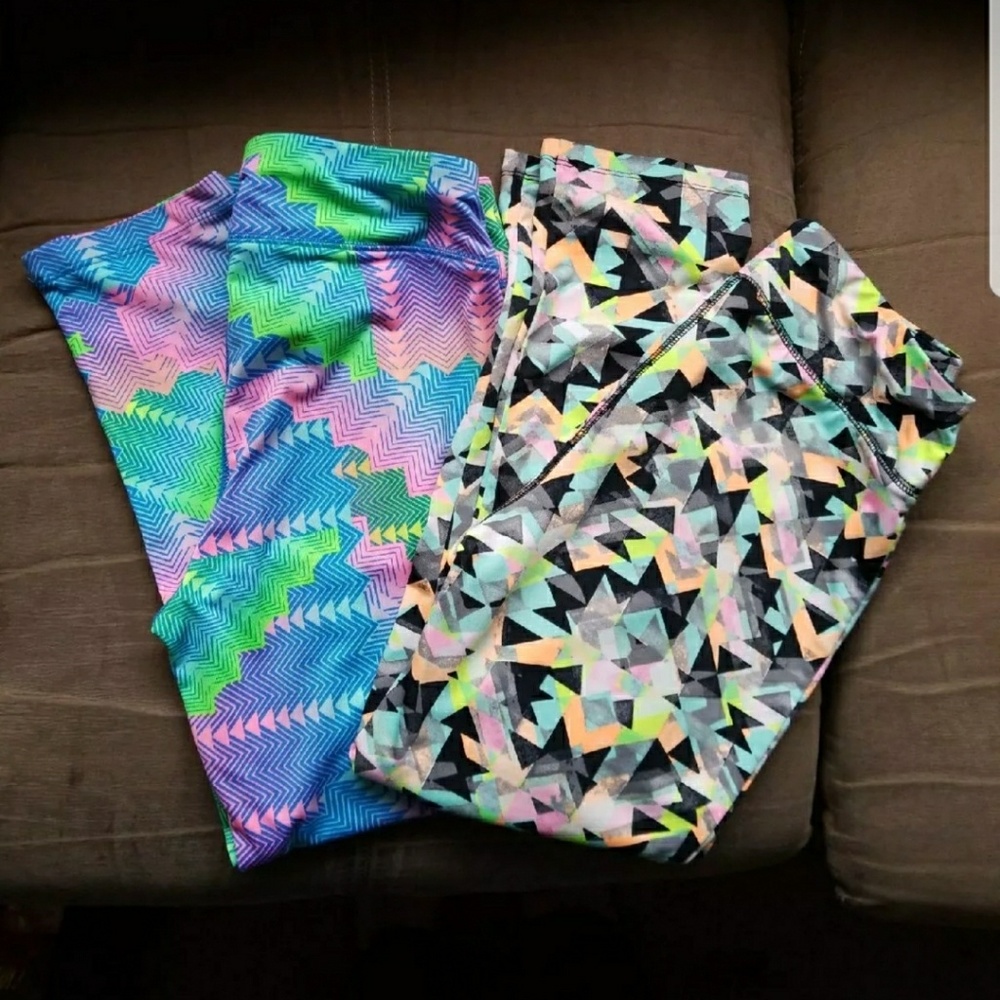 🌺SOLD🌺 2 Capri workout leggings